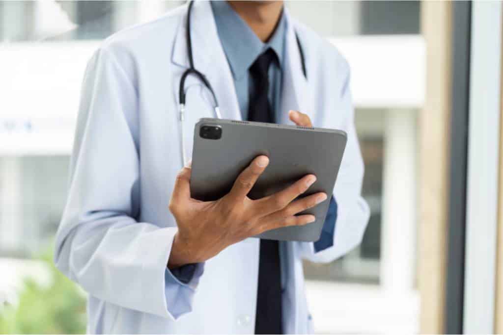 Gestión Documental para el Sector Salud: Cumple con las Normativas TRD y TVD 